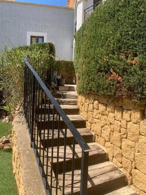 3 slaapkamer Villa te koop in Finestrat met zwembad - € 345.000 (Ref: 8296901)