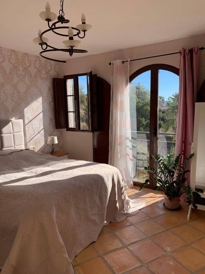 3 slaapkamer Villa te koop in Finestrat met zwembad - € 345.000 (Ref: 8296901)