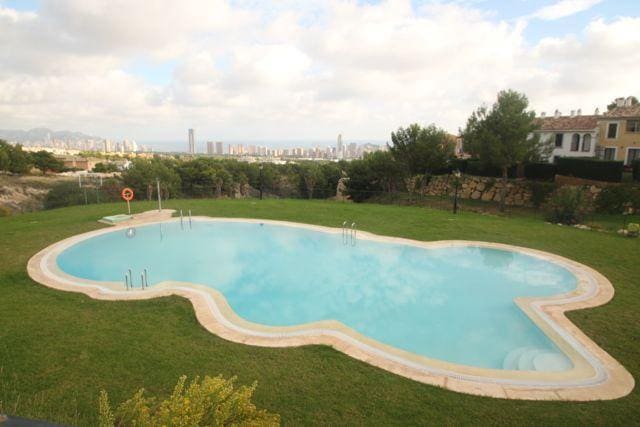 3 Zimmer Villa zu verkaufen in Golf Bahía, Finestrat mit Pool - 349.000 € (Ref: 8296901)
