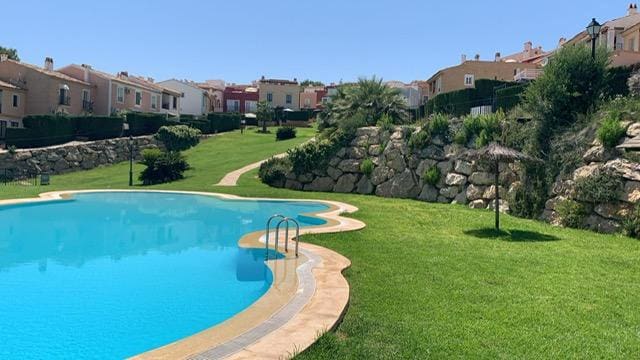 3 Zimmer Villa zu verkaufen in Golf Bahía, Finestrat mit Pool - 349.000 € (Ref: 8296901)