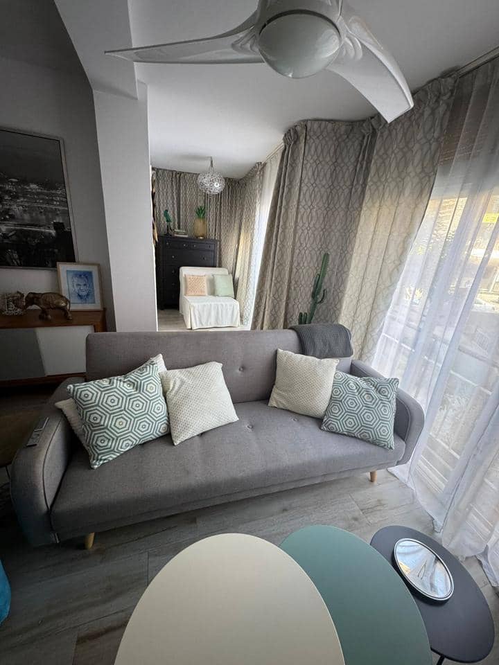 2 soveværelse Lejlighed til salg i Benidorm med swimmingpool garage - € 371.000 (Ref: 8360809)