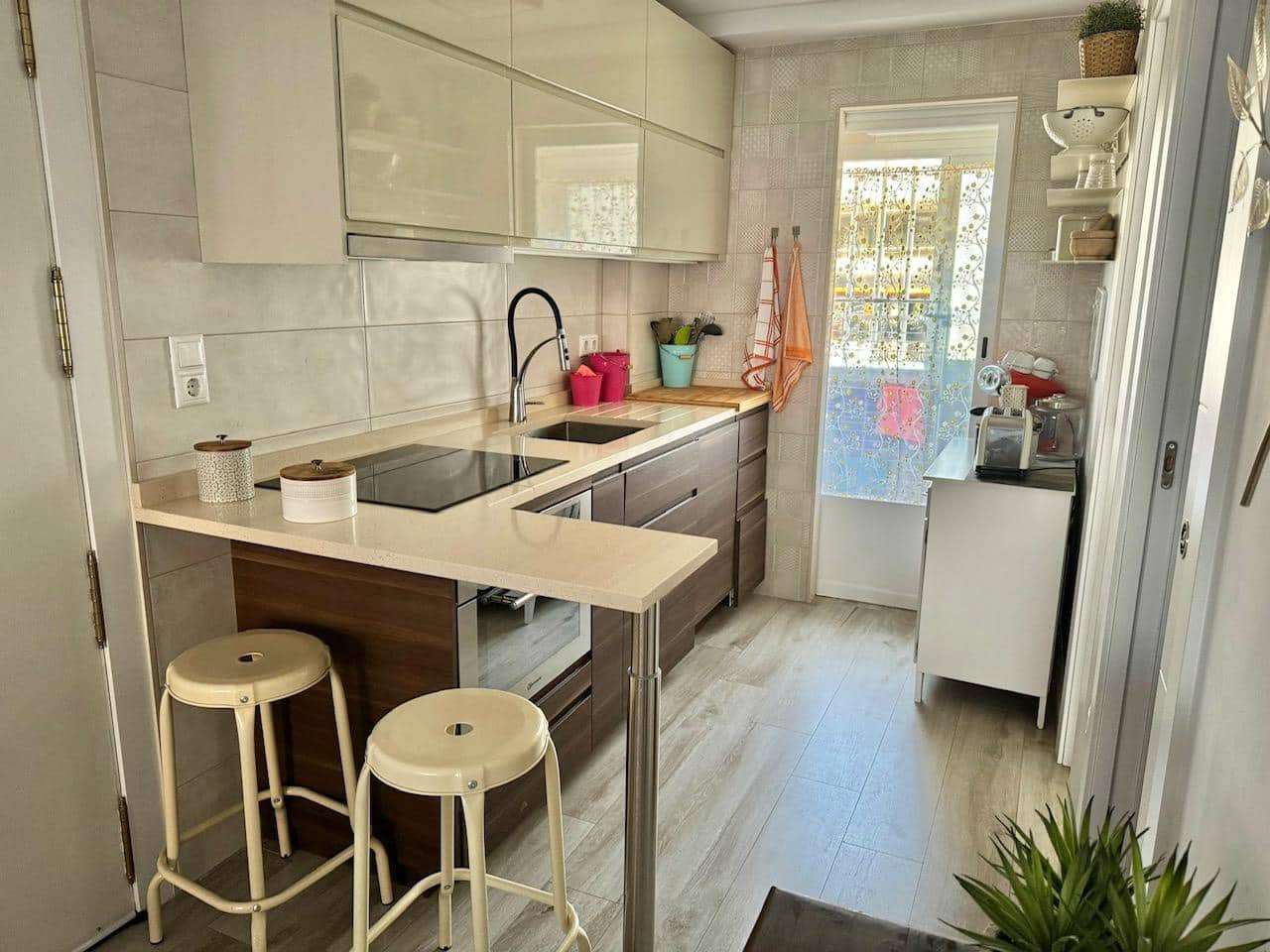 2 soveværelse Lejlighed til salg i Benidorm med swimmingpool garage - € 371.000 (Ref: 8360809)