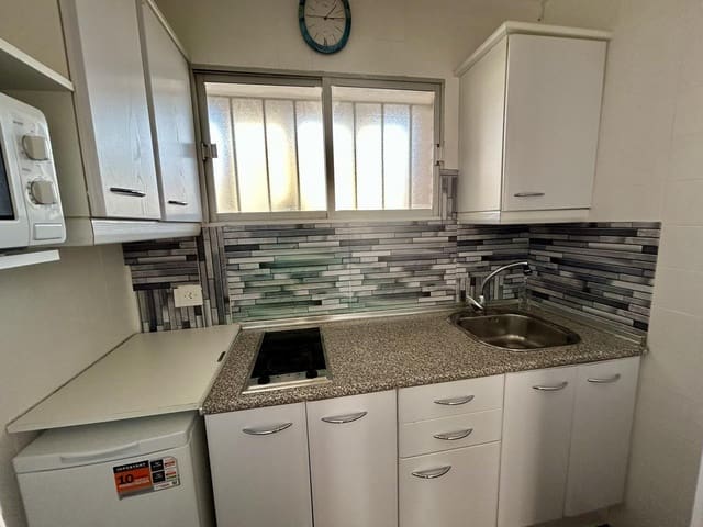 1 chambre Appartement à vendre à Juzgados - Plaza de Toros, Benidorm avec piscine garage - 212 000 € (Ref: 8488213)