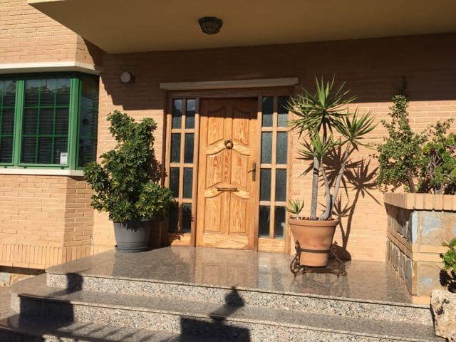 8 soverom Villa til salgs i Benidorm med svømmebasseng garasje - € 970 000 (Ref: 8541012)