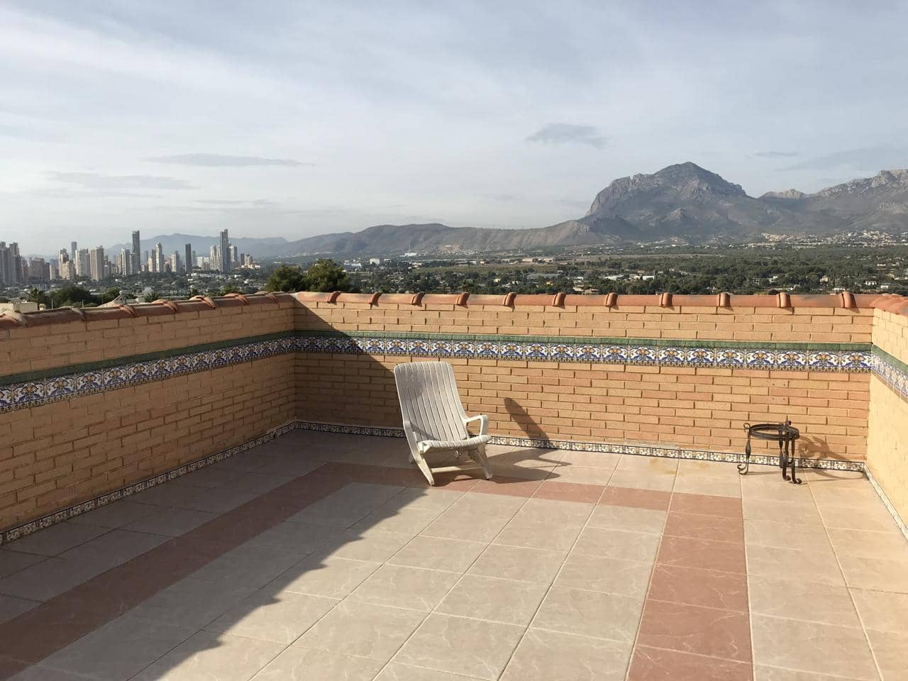 8 soverom Villa til salgs i Benidorm med svømmebasseng garasje - € 970 000 (Ref: 8541012)