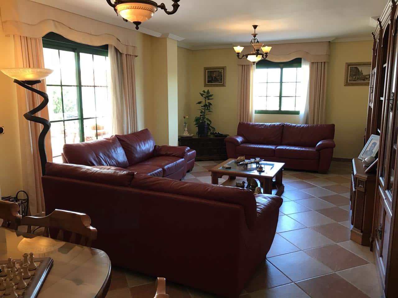 8 soverom Villa til salgs i Benidorm med svømmebasseng garasje - € 970 000 (Ref: 8541012)