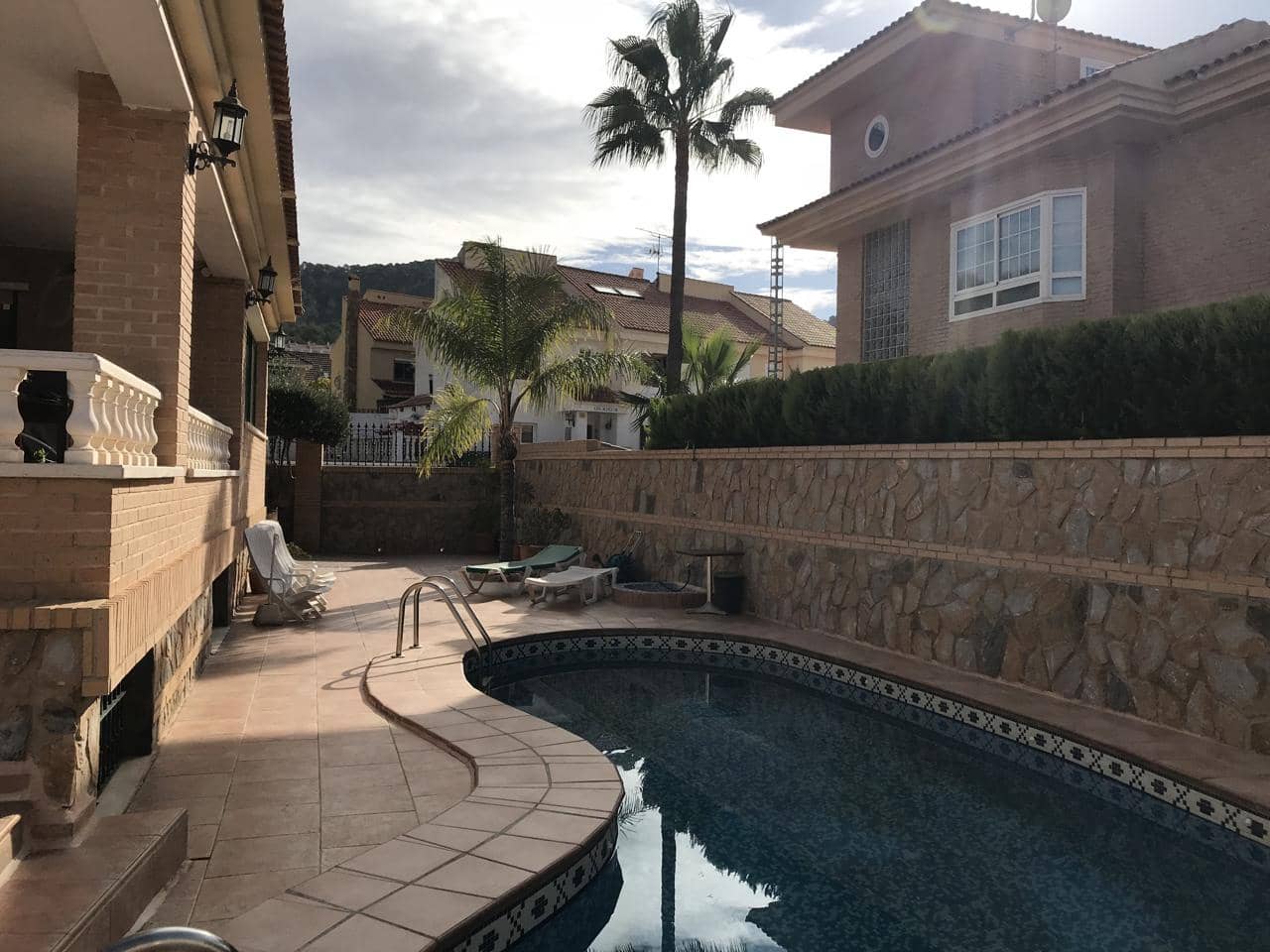 8 soverom Villa til salgs i Benidorm med svømmebasseng garasje - € 970 000 (Ref: 8541012)