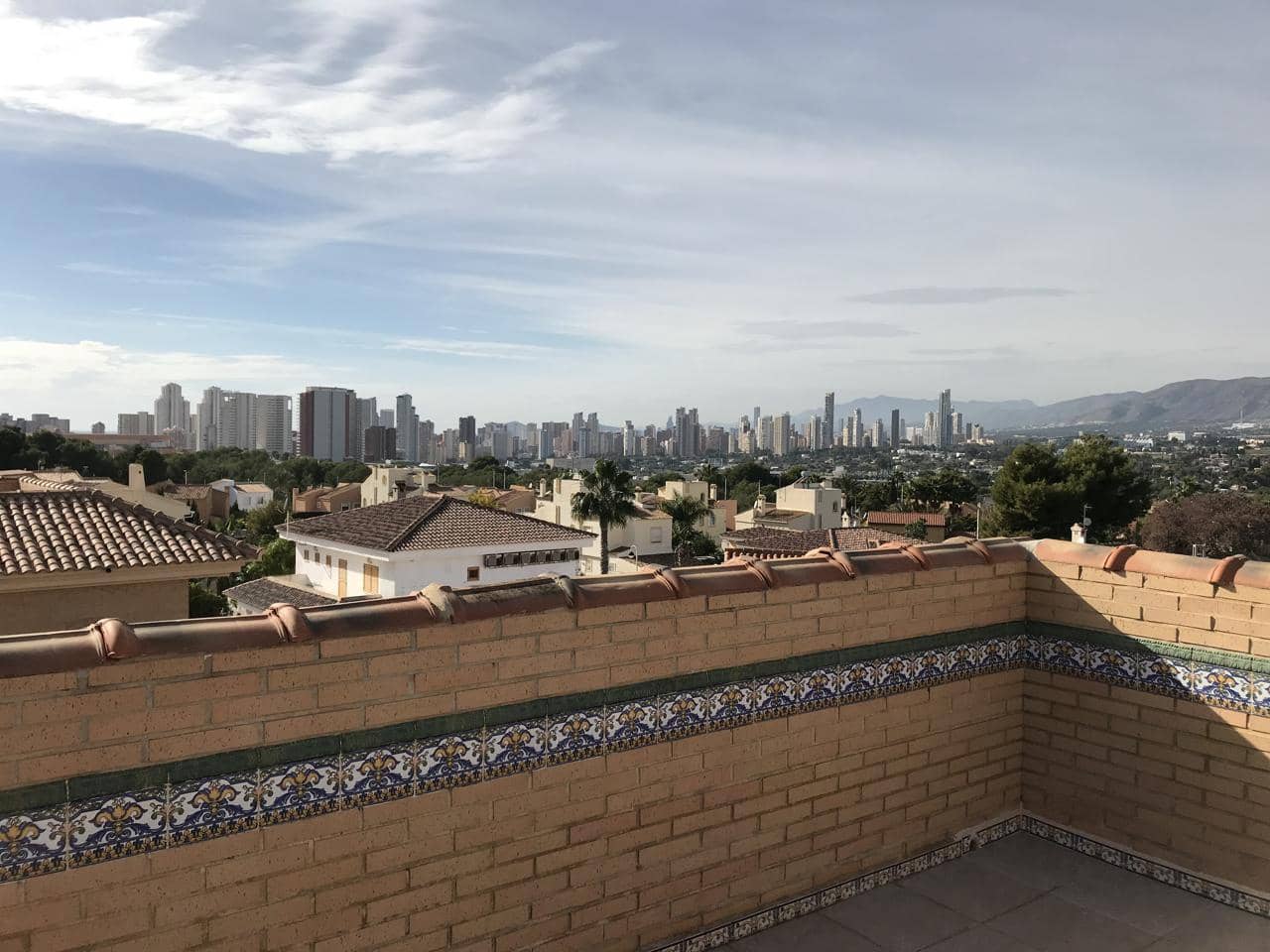 8 soverom Villa til salgs i Benidorm med svømmebasseng garasje - € 970 000 (Ref: 8541012)