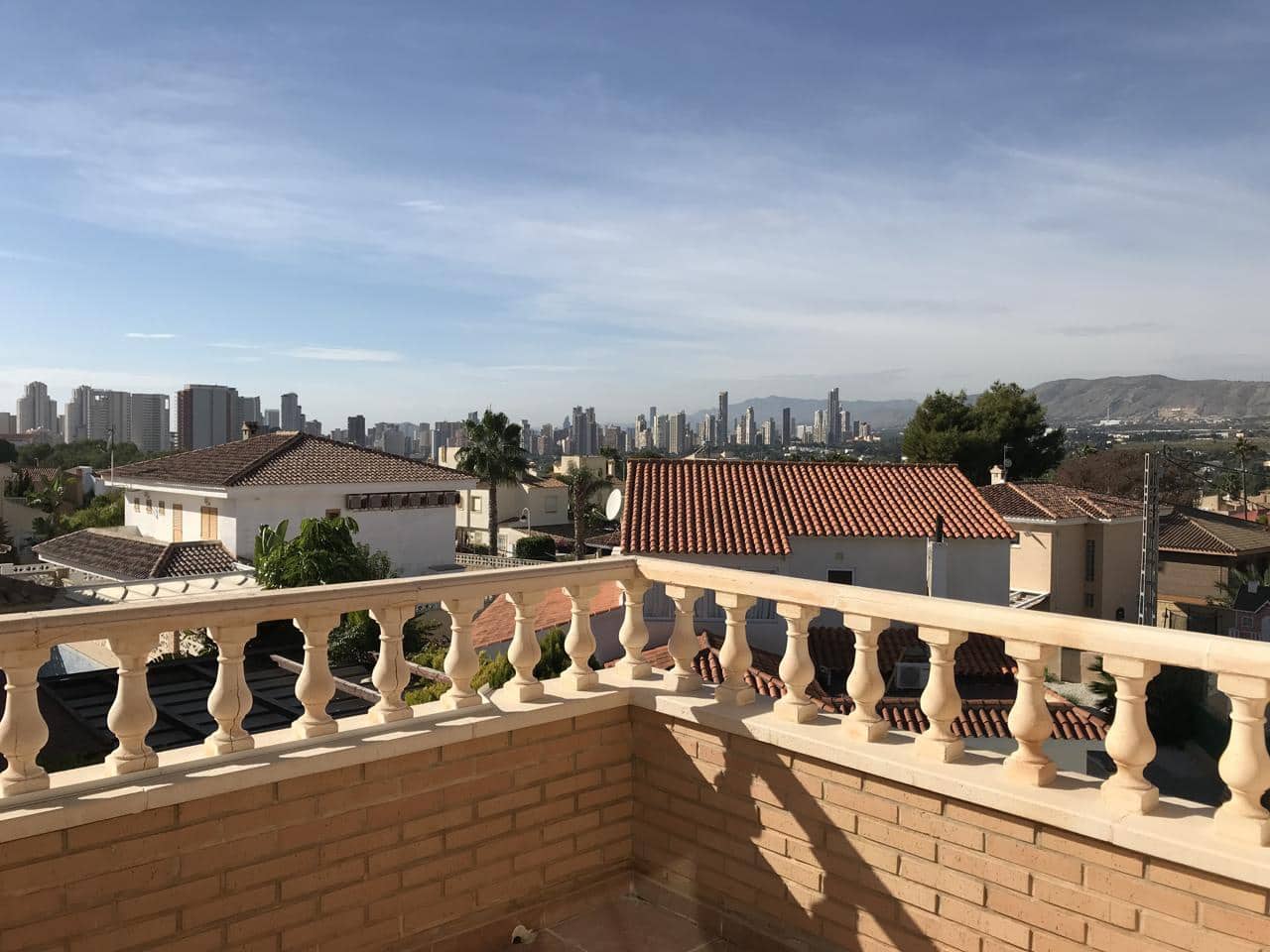 8 soverom Villa til salgs i Benidorm med svømmebasseng garasje - € 970 000 (Ref: 8541012)