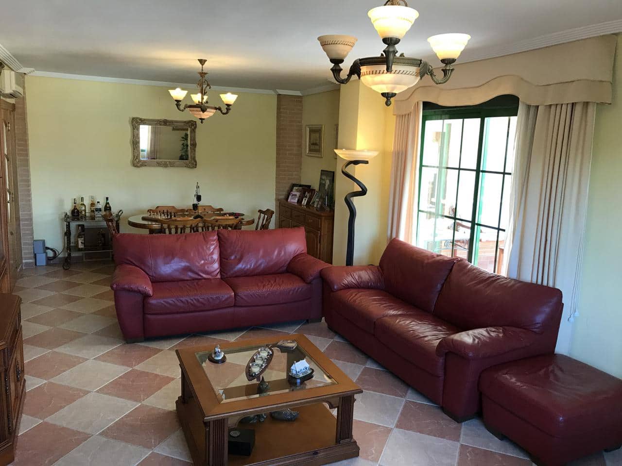 8 soverom Villa til salgs i Benidorm med svømmebasseng garasje - € 970 000 (Ref: 8541012)