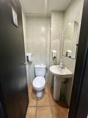 4 bedroom Business for sale in Poniente, Benidorm - € 235,000 (Ref: 8802672)