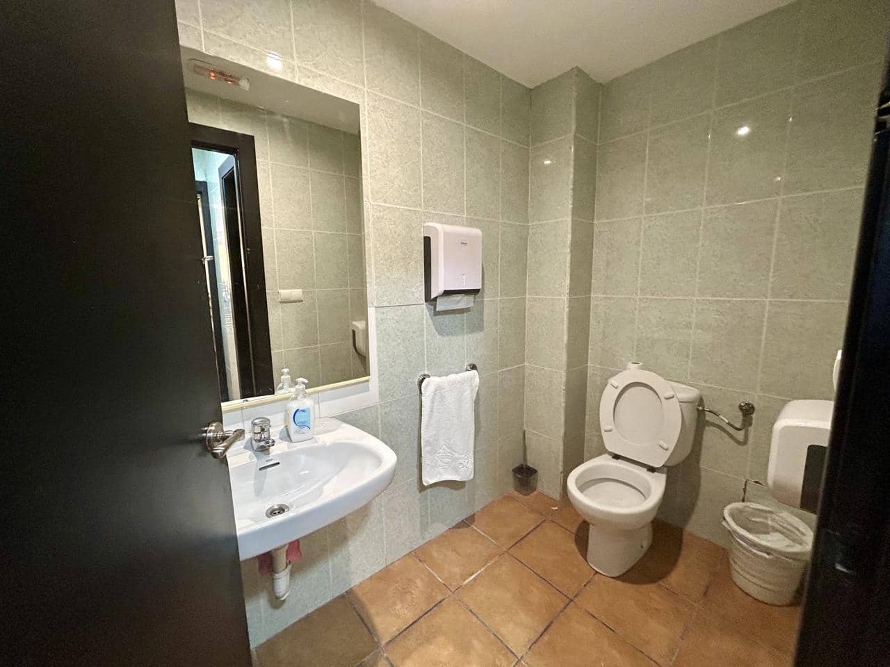 4 sypialnia Biznes na sprzedaż w Benidorm - 235 000 € (Ref: 8802672)