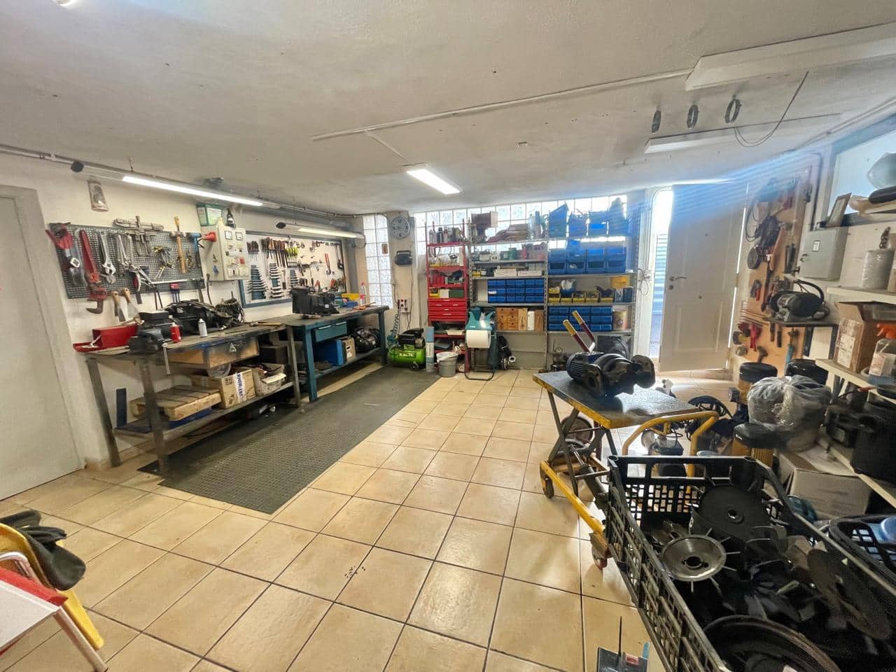 2 slaapkamer Bedrijf te koop in La Nucia - € 169.999 (Ref: 8806886)