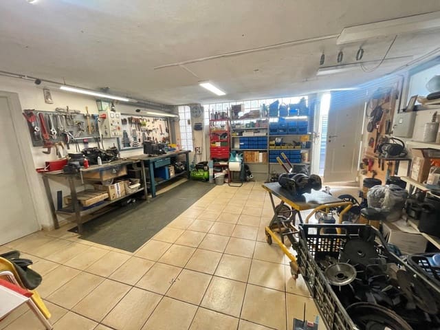 2 bedroom Business for sale in La Nucia - € 169,999 (Ref: 8806886)