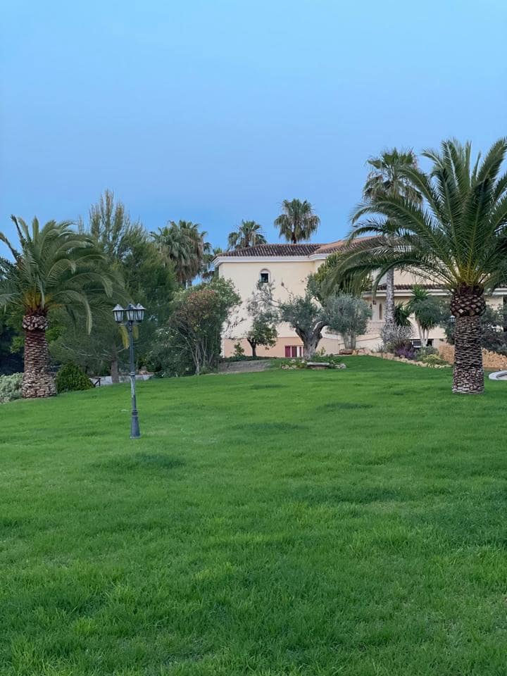 5 soveværelse Villa til salg i Alfaz del Pi / L'Alfas del Pi med swimmingpool garage - € 1.750.000 (Ref: 8848124)