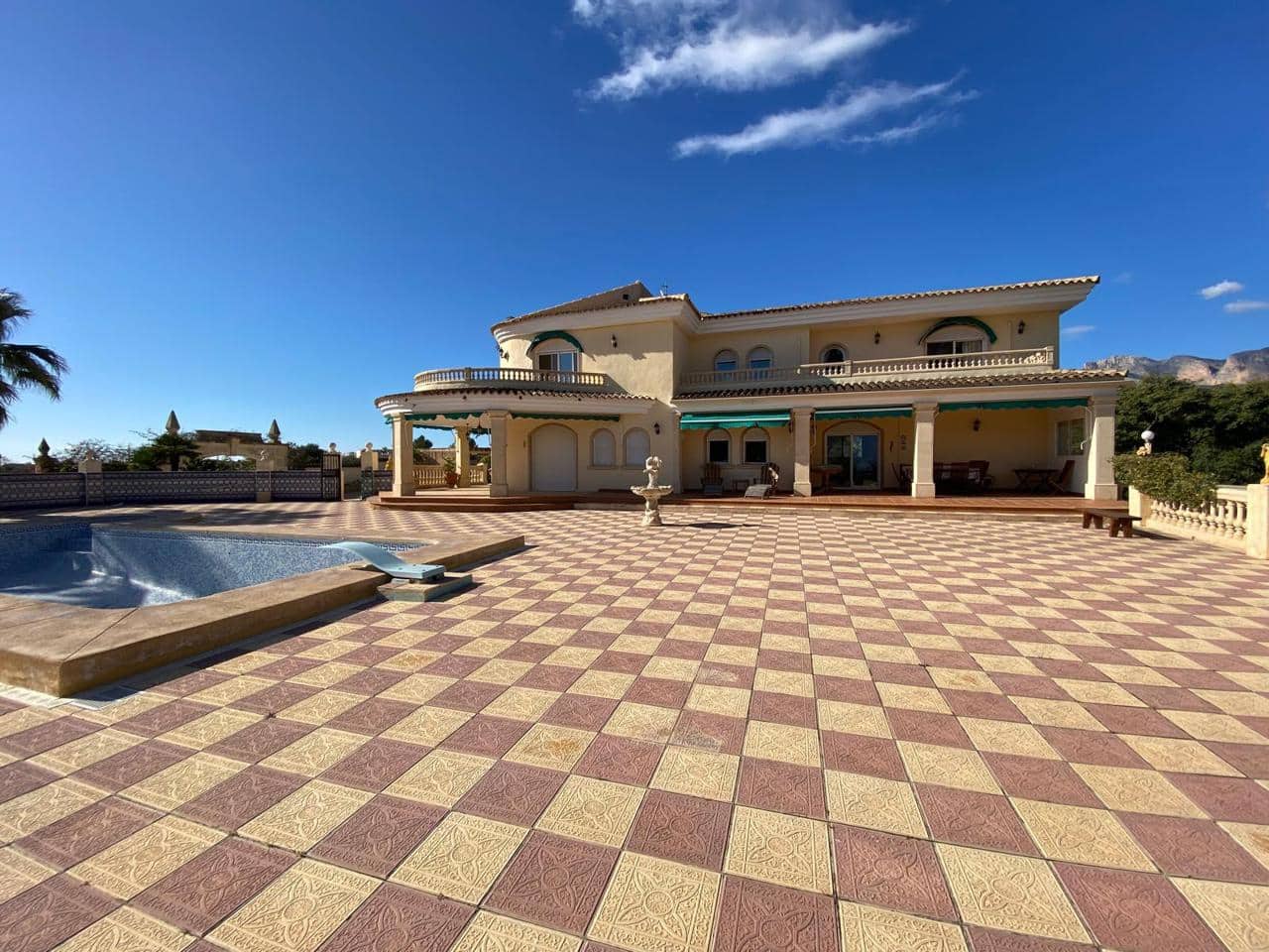 5 soveværelse Villa til salg i Alfaz del Pi / L'Alfas del Pi med swimmingpool garage - € 1.750.000 (Ref: 8848124)