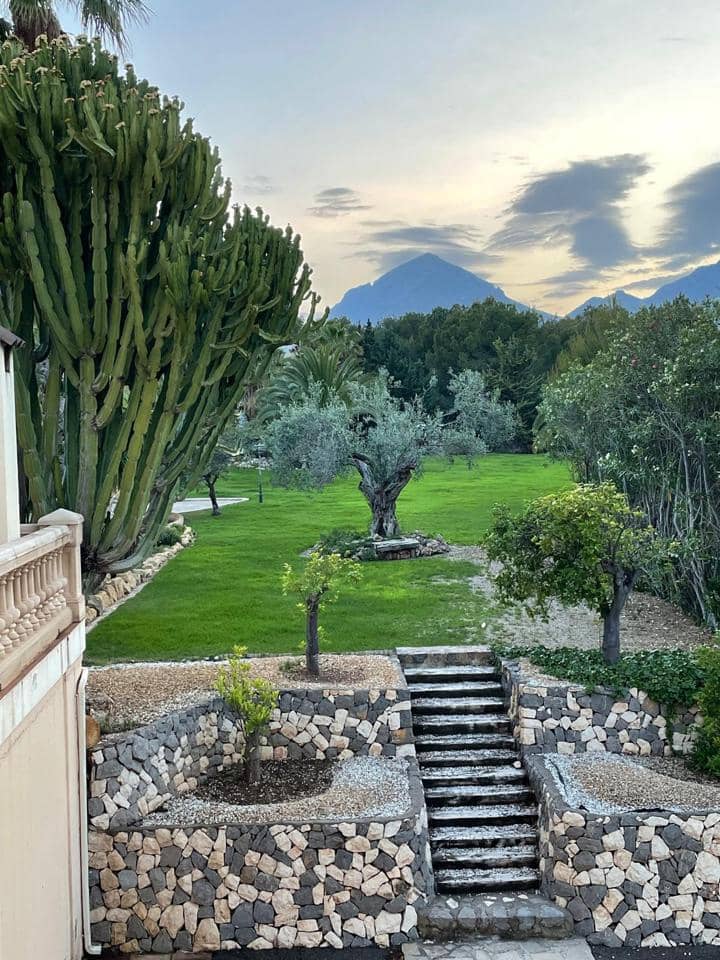 5 soveværelse Villa til salg i Alfaz del Pi / L'Alfas del Pi med swimmingpool garage - € 1.750.000 (Ref: 8848124)