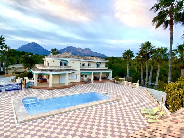 5 soveværelse Villa til salg i Escandinavia - Cautivador, Alfaz del Pi / L'Alfàs del Pi med swimmingpool garage - € 1.750.000 (Ref: 8848124)