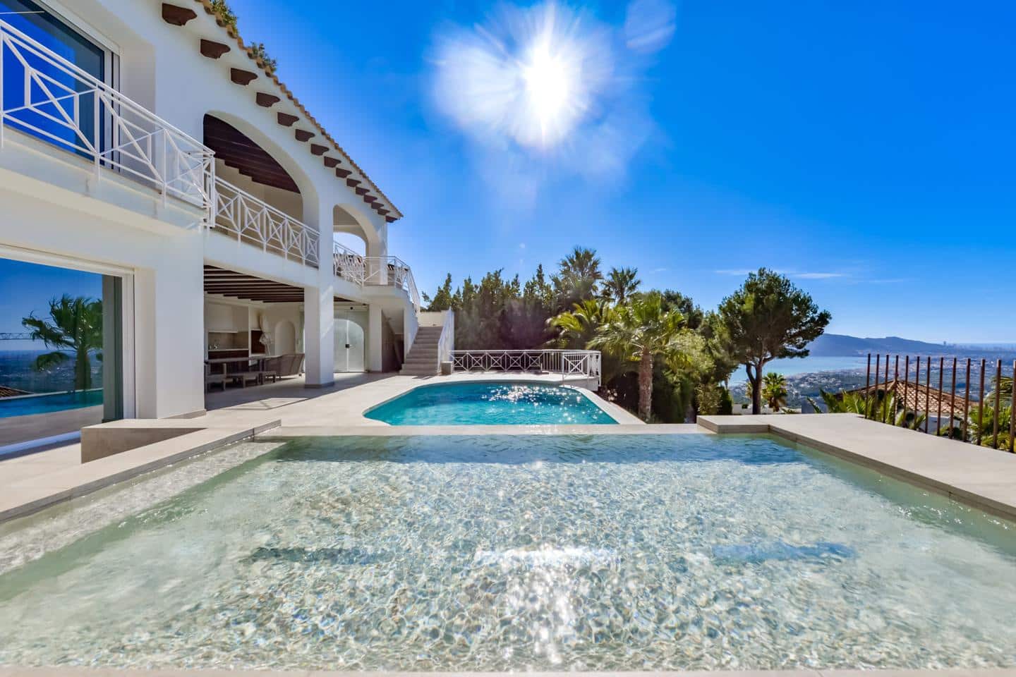 8 bedroom Villa for sale in Altea with pool garage - € 2,650,000 (Ref: 8868290)