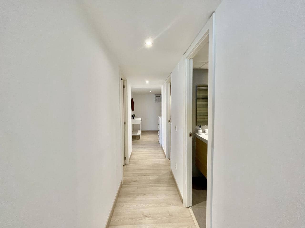 3 soveværelse Lejlighed til salg i Benidorm med garage - € 695.000 (Ref: 8935878)