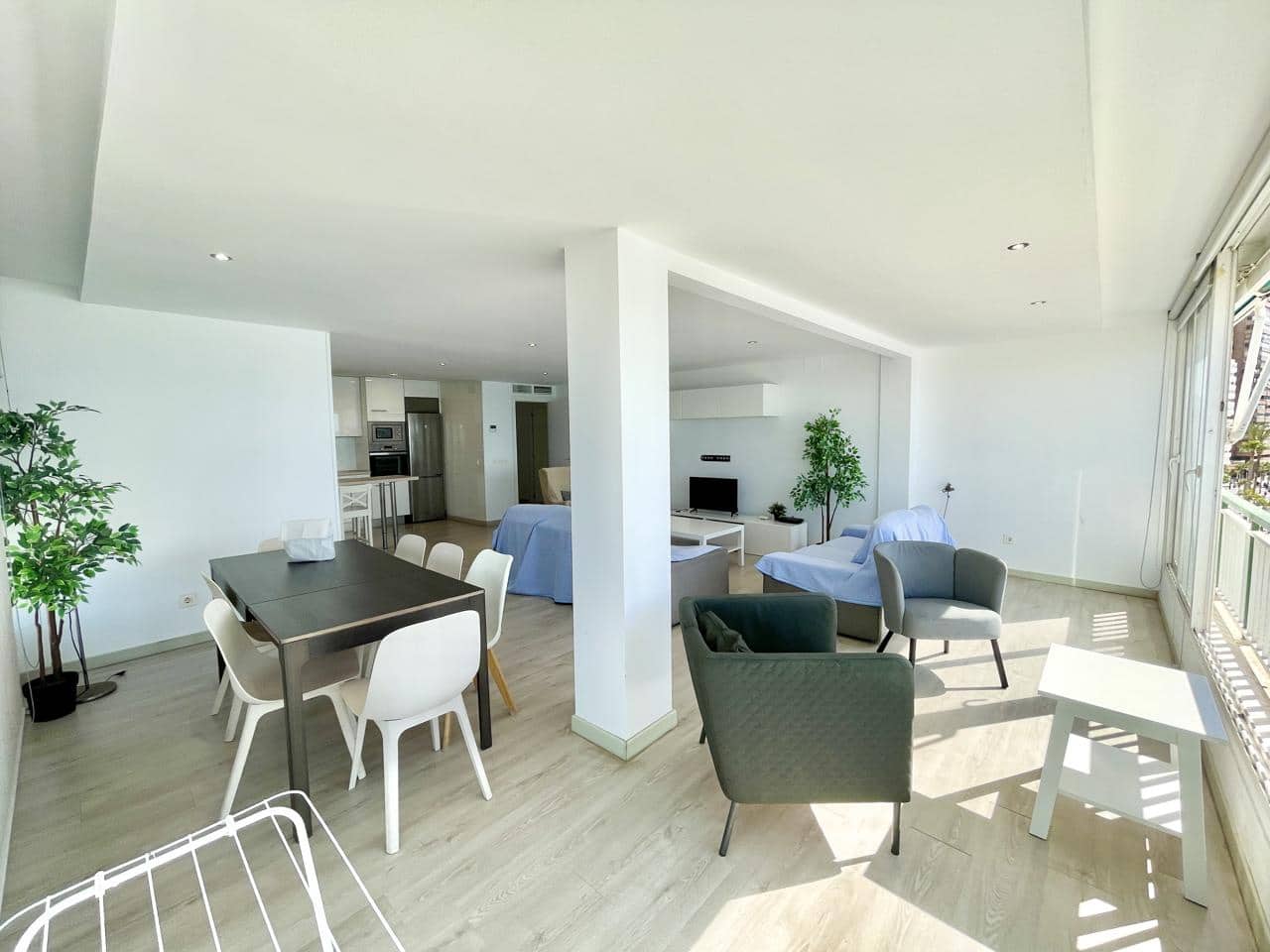 3 soveværelse Lejlighed til salg i Benidorm med garage - € 695.000 (Ref: 8935878)