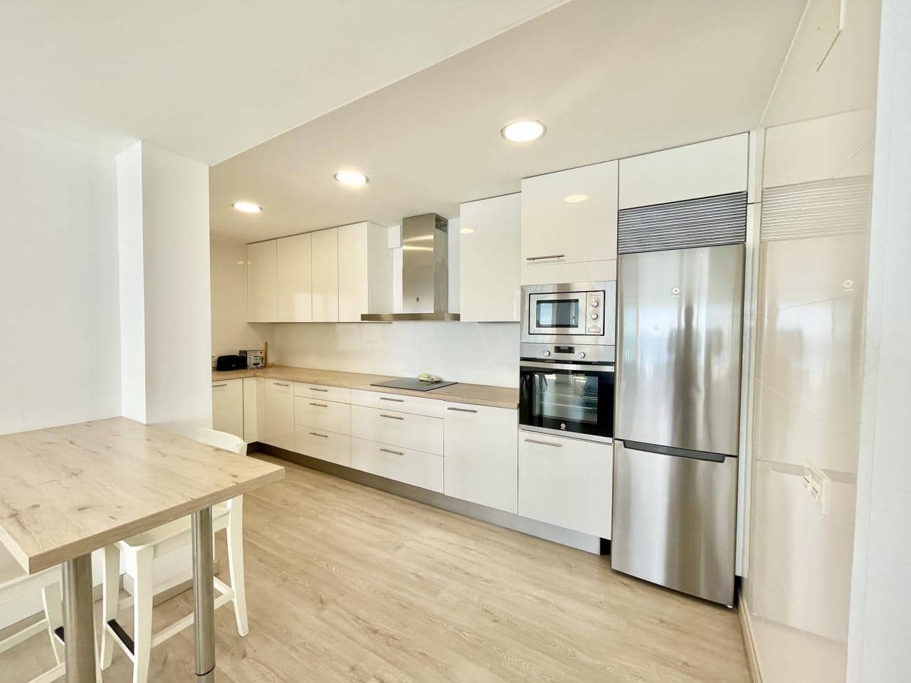 3 soveværelse Lejlighed til salg i Benidorm med garage - € 695.000 (Ref: 8935878)