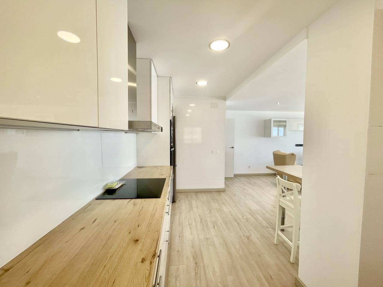 3 soveværelse Lejlighed til salg i Benidorm med garage - € 695.000 (Ref: 8935878)