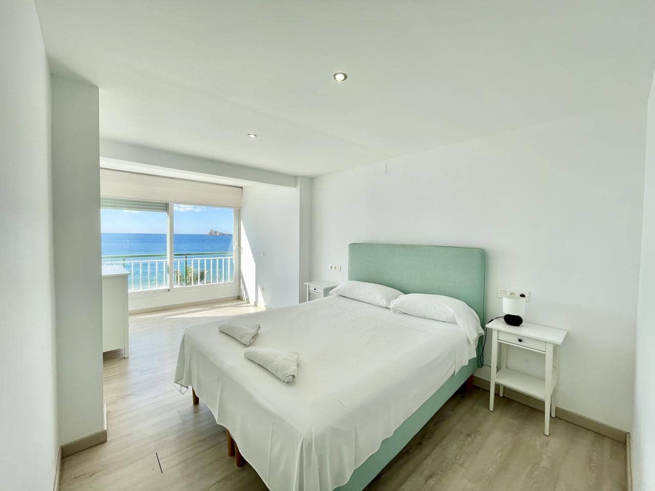 3 soveværelse Lejlighed til salg i Benidorm med garage - € 695.000 (Ref: 8935878)