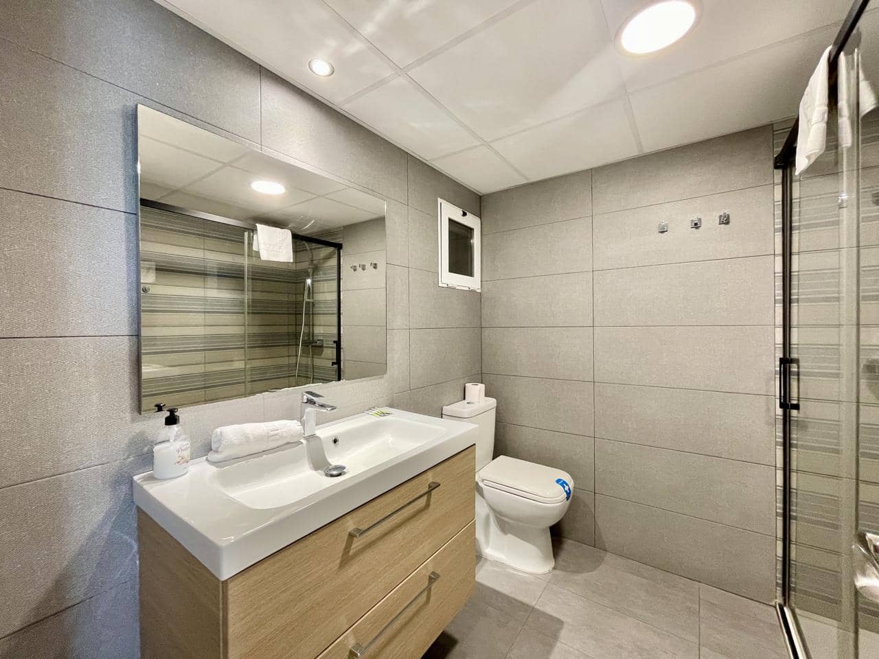 3 soveværelse Lejlighed til salg i Benidorm med garage - € 695.000 (Ref: 8935878)