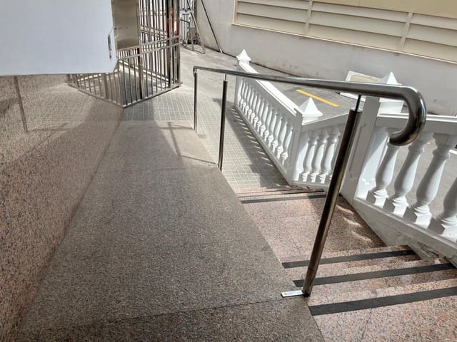 2 makuuhuone Asunto myytävänä paikassa Juzgados - Plaza de Toros, Benidorm mukana uima-altaan 
autotalli - 180 000 € (Ref: 8945099)