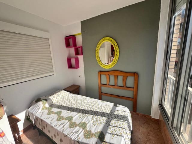 2 makuuhuone Asunto myytävänä paikassa Juzgados - Plaza de Toros, Benidorm mukana uima-altaan 
autotalli - 180 000 € (Ref: 8945099)