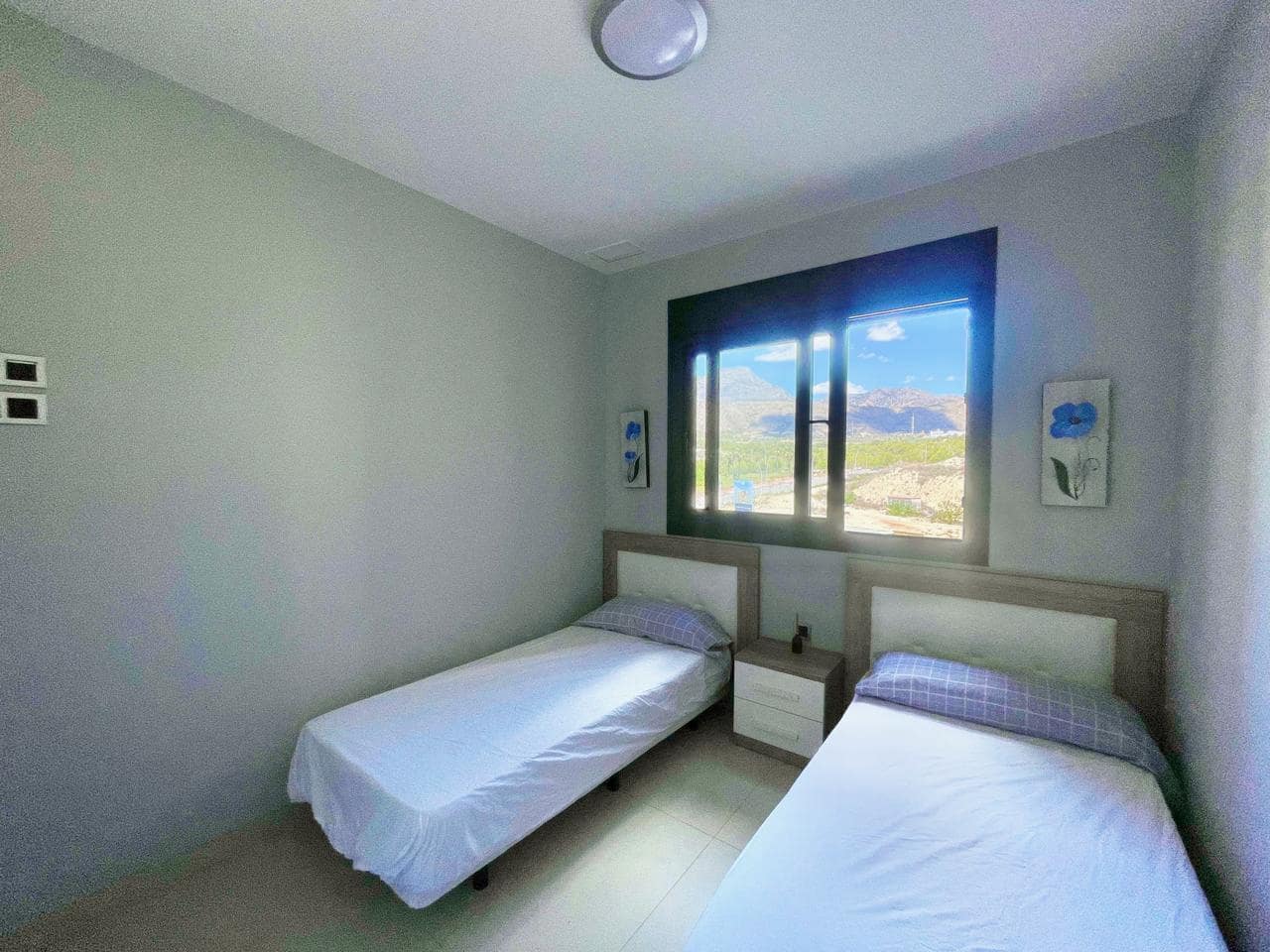 Piso de 2 habitaciones en Benidorm en venta con piscina garaje - 620.000 € (Ref: 8960710)