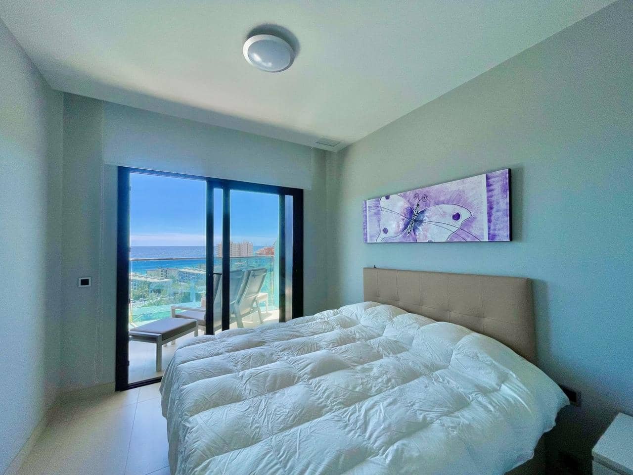 Piso de 2 habitaciones en Benidorm en venta con piscina garaje - 620.000 € (Ref: 8960710)