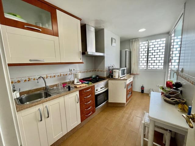 4 soveværelse Lejlighed til salg i Juzgados - Plaza de Toros, Benidorm med garage - € 450.000 (Ref: 8992935)