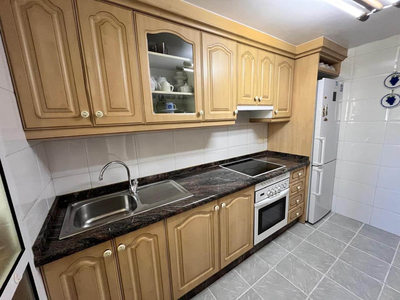 Piso de 3 habitaciones en Benidorm en venta con garaje - 266.000 € (Ref: 9035585)