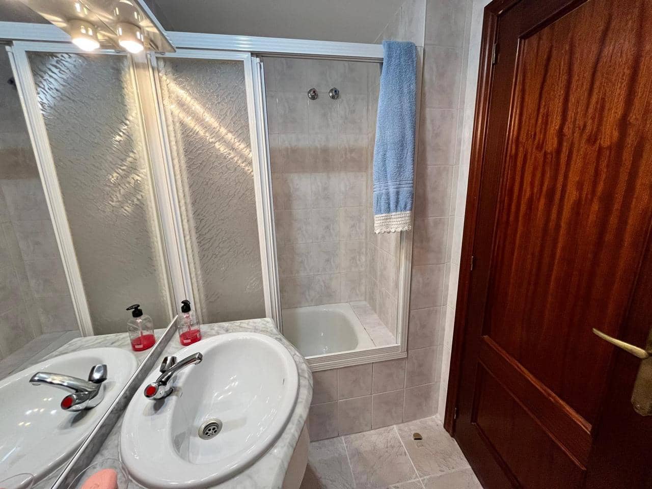 Piso de 3 habitaciones en Benidorm en venta con garaje - 266.000 € (Ref: 9035585)