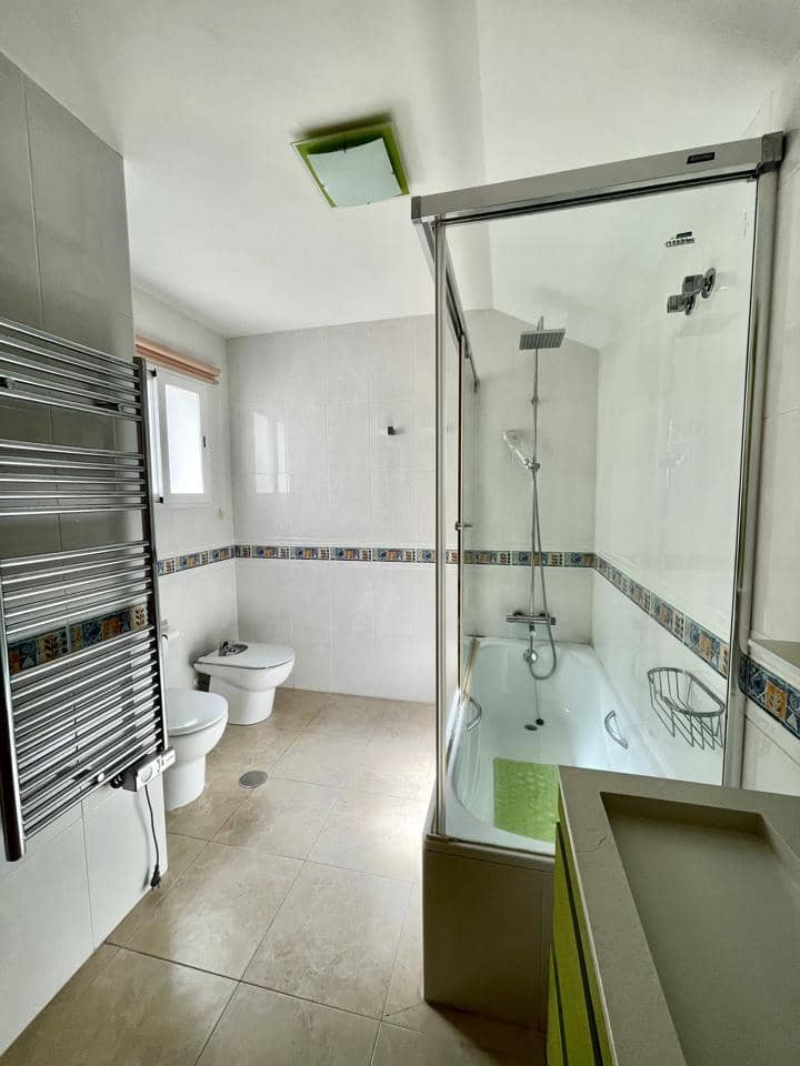 3 bedroom Flat for sale in Altea with garage - € 472,500 (Ref: 9064079)