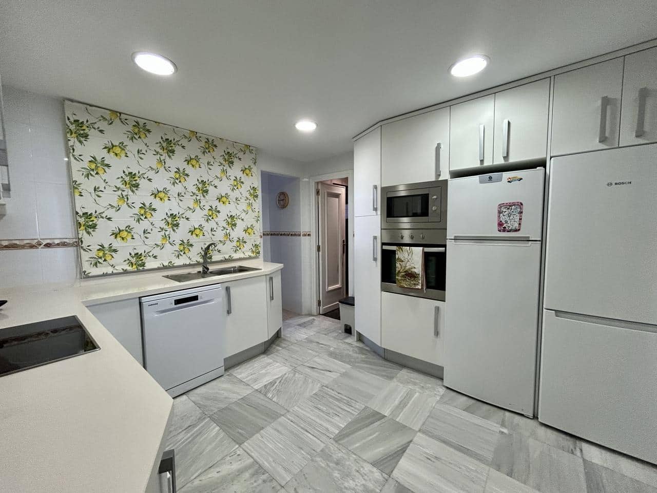 4 chambre Appartement à vendre à Benidorm avec piscine garage - 900 000 € (Ref: 9084360)