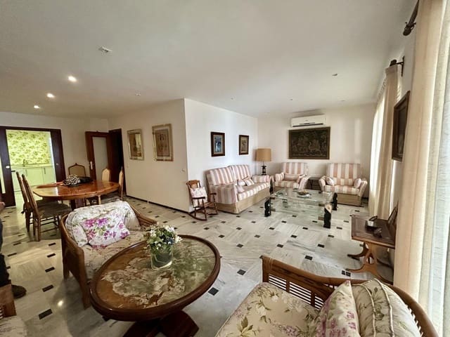 4 chambre Appartement à vendre à Levante, Benidorm avec piscine garage - 900 000 € (Ref: 9084360)