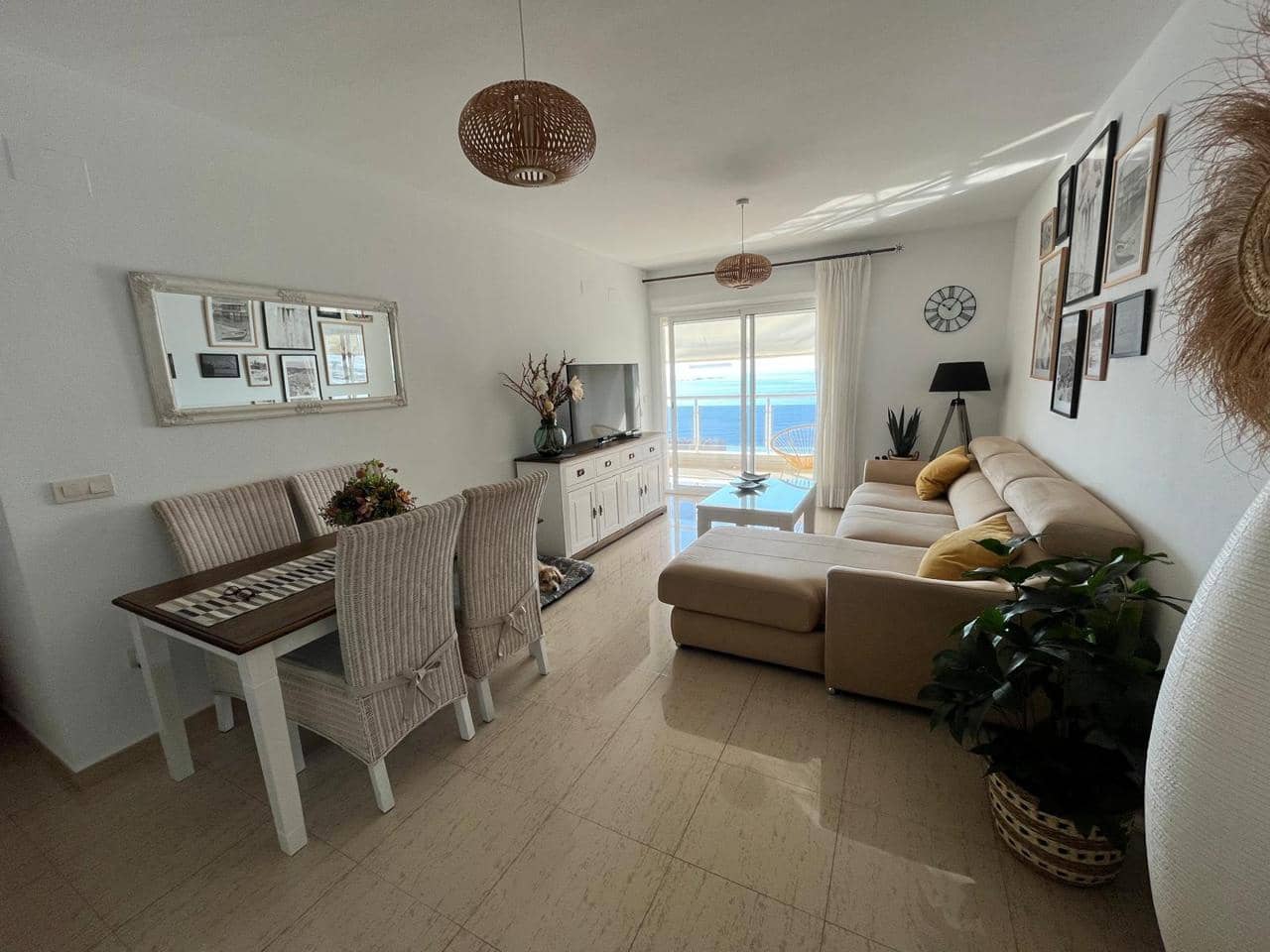 2 makuuhuone Asunto myytävänä paikassa La Villajoyosa / Vila Joiosa mukana uima-altaan 
autotalli - 420 000 € (Ref: 9105347)