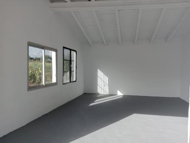 Ubebygd land til salgs i Callosa d'En Sarrià - € 180 000 (Ref: 9142213)