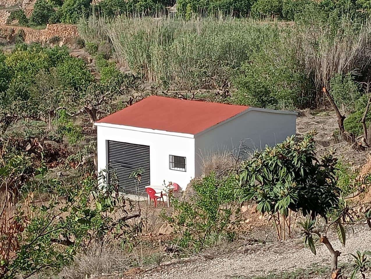 Grunde uden byggetilladelser til salg i Callosa d'En Sarria - € 180.000 (Ref: 9142213)