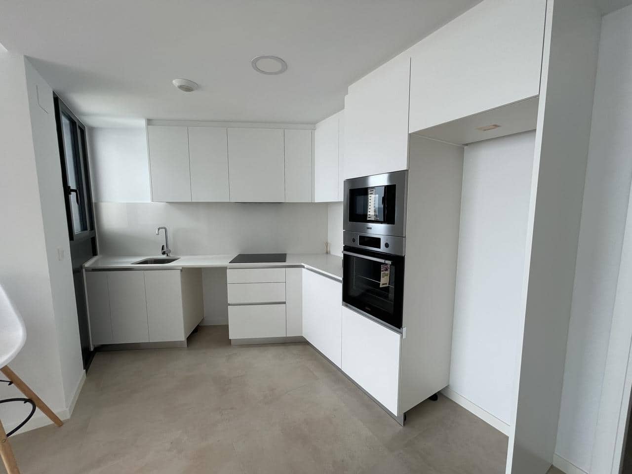 2 soveværelse Lejlighed til salg i Benidorm med swimmingpool garage - € 529.000 (Ref: 9160333)