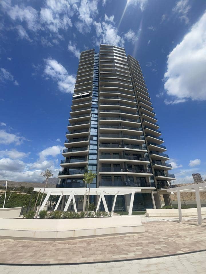 2 soveværelse Lejlighed til salg i Benidorm med swimmingpool garage - € 529.000 (Ref: 9160333)