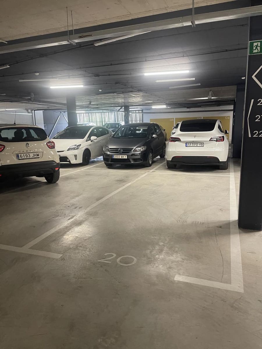 2 soveværelse Lejlighed til salg i Benidorm med swimmingpool garage - € 529.000 (Ref: 9160333)