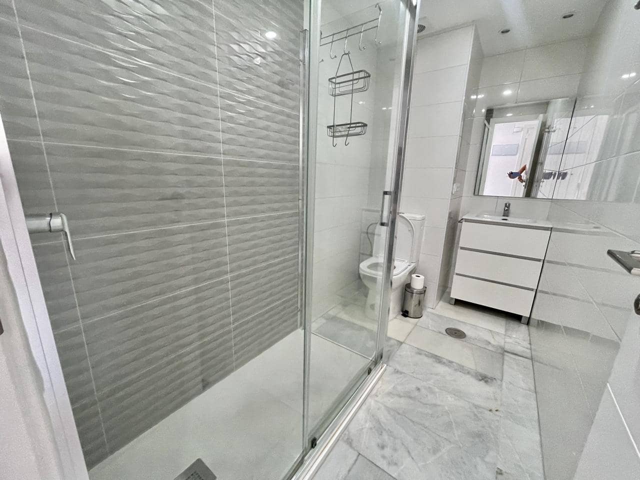 2 soveværelse Lejlighed til salg i Benidorm med swimmingpool garage - € 268.000 (Ref: 9162830)