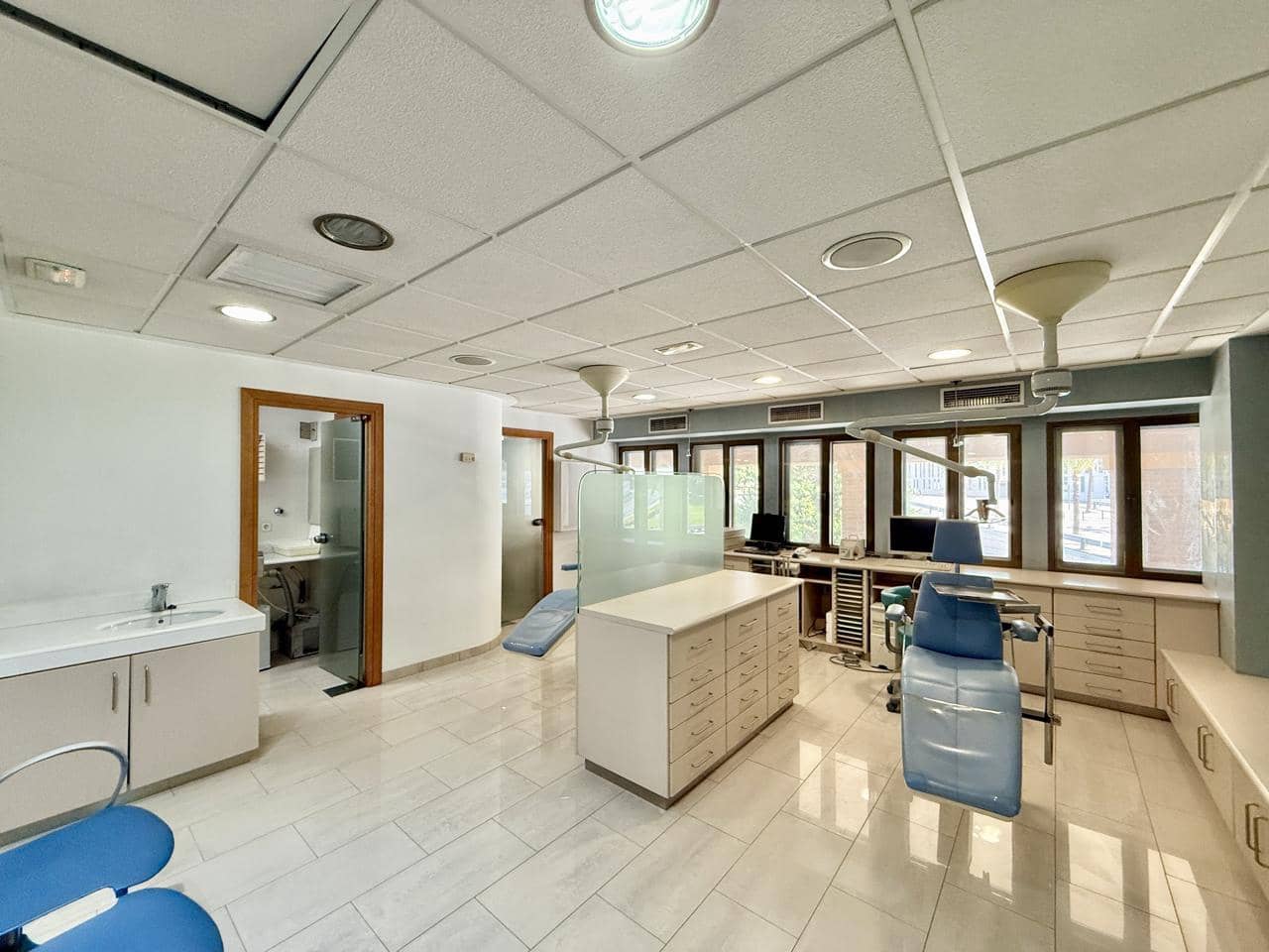 3 bedroom Office for sale in Benidorm - € 180,000 (Ref: 9162831)