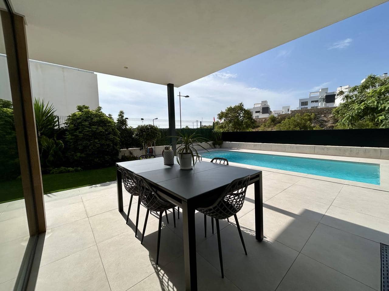 Chalet de 3 habitaciones en Finestrat en venta con piscina garaje - 825.000 € (Ref: 9200951)