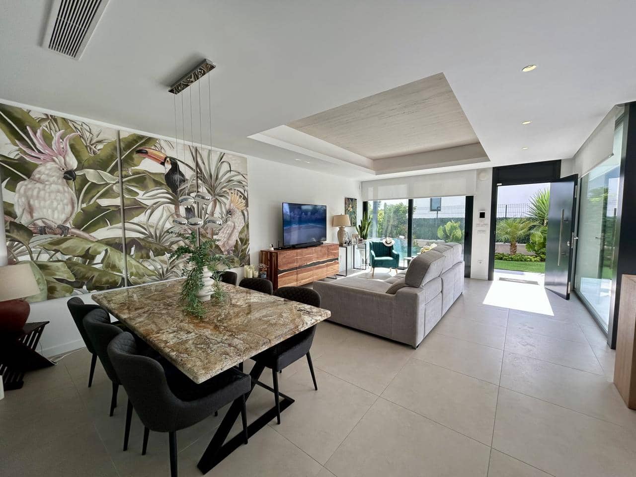 Chalet de 3 habitaciones en Finestrat en venta con piscina garaje - 825.000 € (Ref: 9200951)