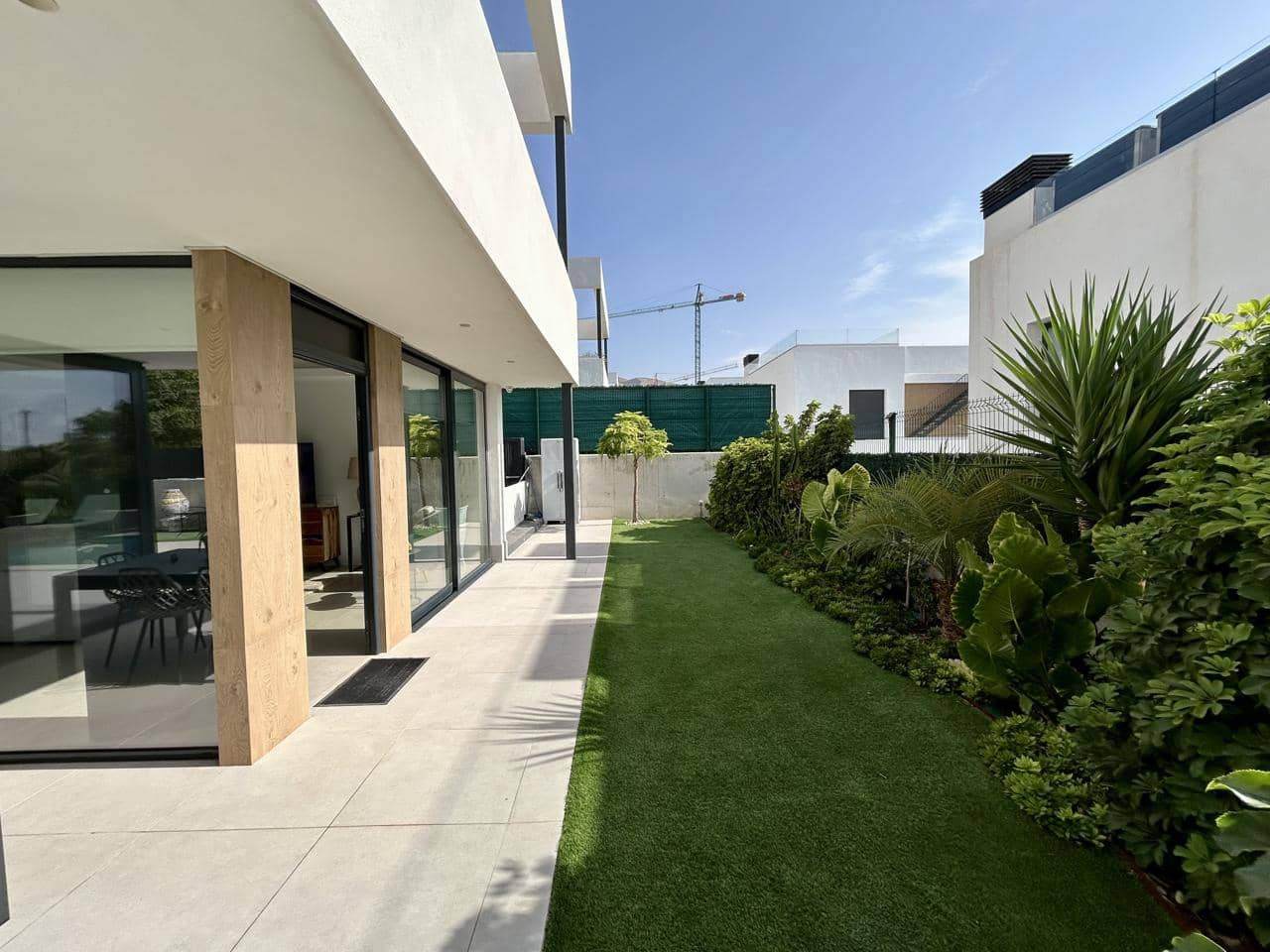 Chalet de 3 habitaciones en Finestrat en venta con piscina garaje - 825.000 € (Ref: 9200951)